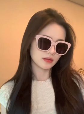 嫩粉色墨镜女高级感ins网红太阳镜2025眼镜潮大框圆脸黑框遮阳