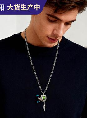 Rotating Mini Fishing Reel Necklace – Real Moving Line Guid
