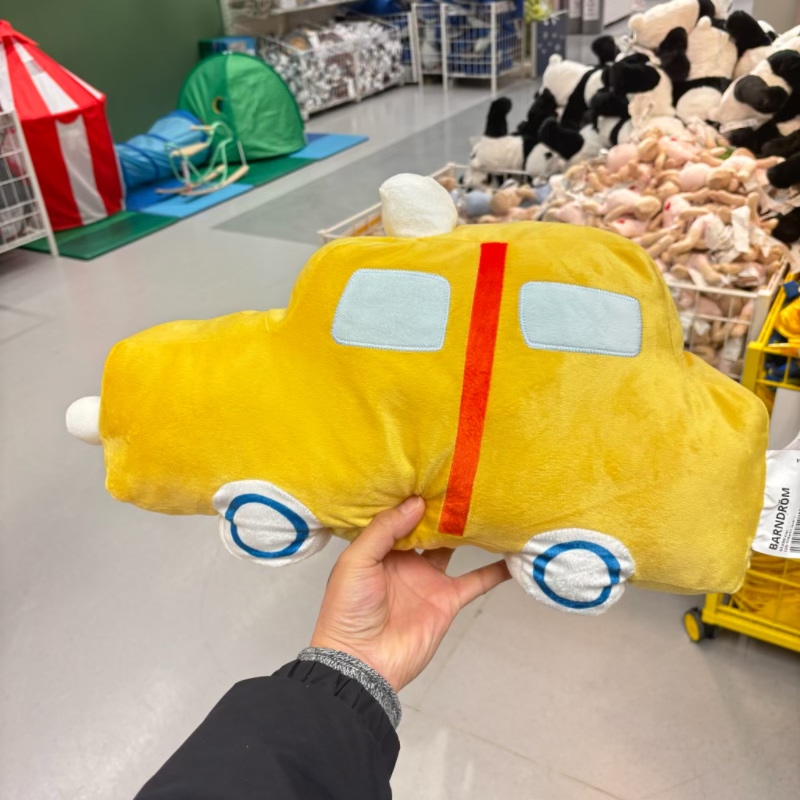 IKEA宜家 巴恩德吕姆 出租汽车靠垫抱枕毛绒玩具儿童工布娃娃