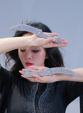 舞娘肚皮舞Iraq伊拉克甩发舞双匕舞刀烫钻东方舞道具刀木制表演