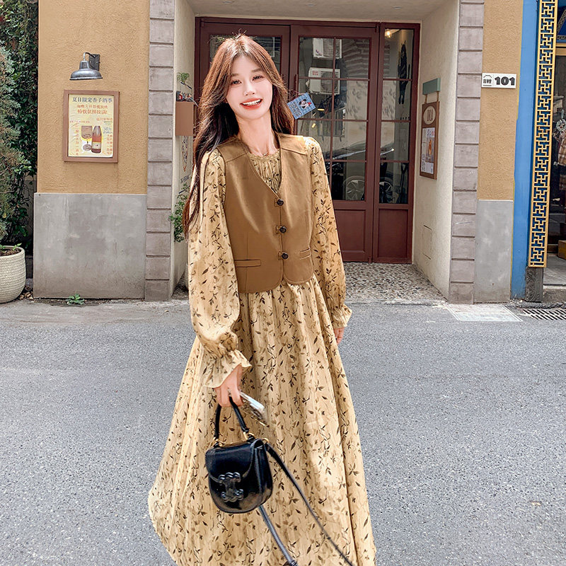 麂皮绒马甲碎花连衣裙女2025新款早秋穿搭温柔风绝美长裙,女装连衣裙,浙宝199