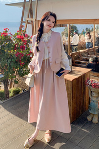 粉色甜美减龄套装裙女春季2025年新款法式温柔风马甲半身裙三件套图片
