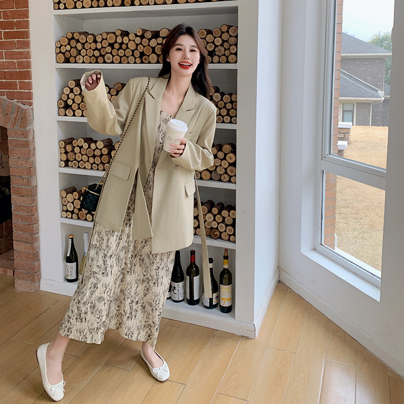 碎花连衣裙2025春秋新款女装高级感气质时尚系带西装搭配裙子,女装西装,浙宝199