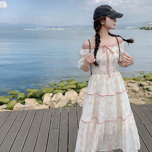 法式俏皮减龄泡泡袖连衣裙女2025夏季新款韩版收腰显瘦甜美长裙子