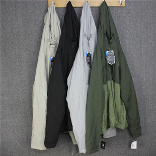 彬彬家~美国单贵牌户外夹克防水防风连帽外套轻薄夹棉外套运动衣