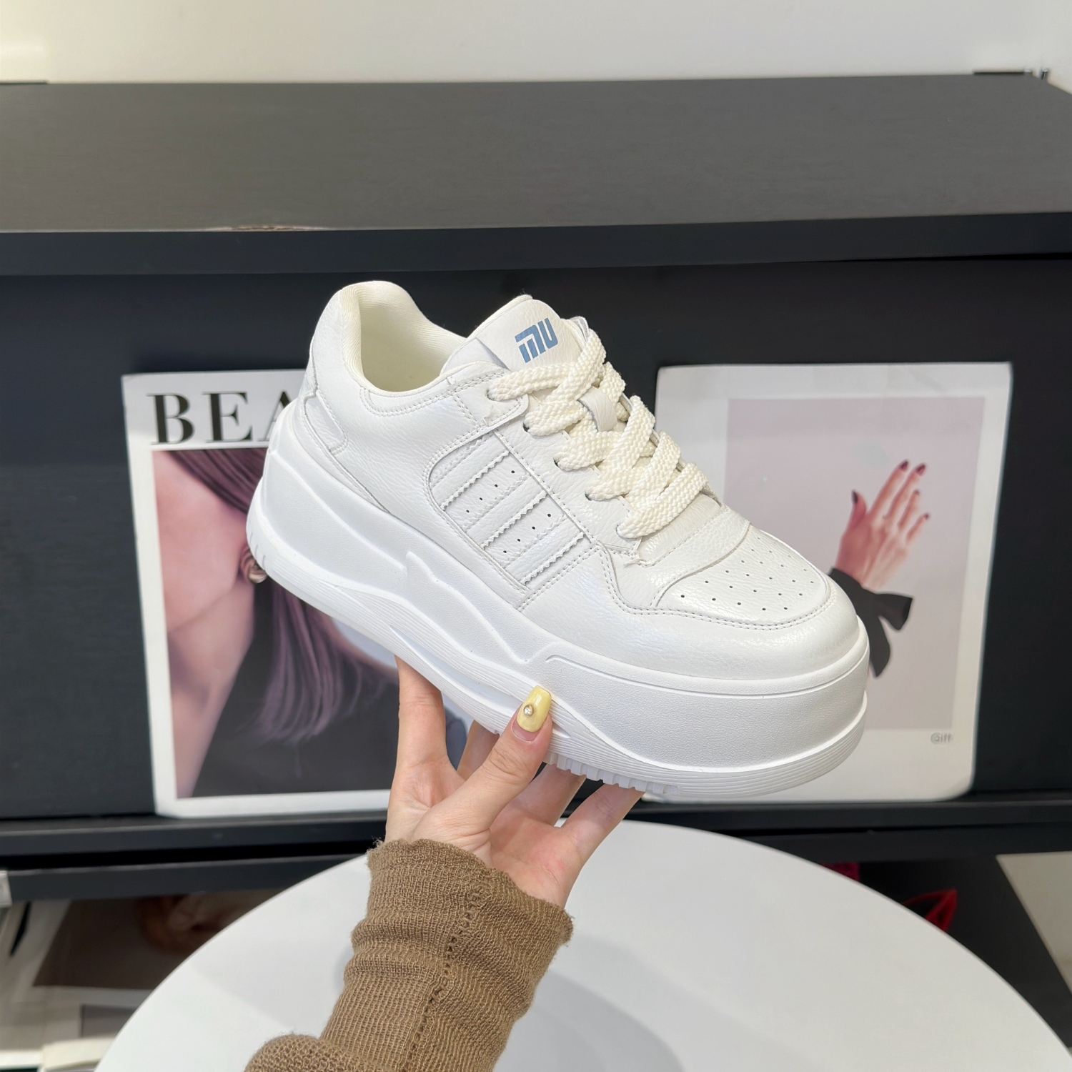 厚底增高腿长拉满～韩系小白鞋