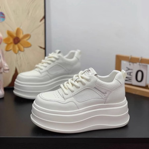 百搭显瘦显腿长小个子轻便小白鞋