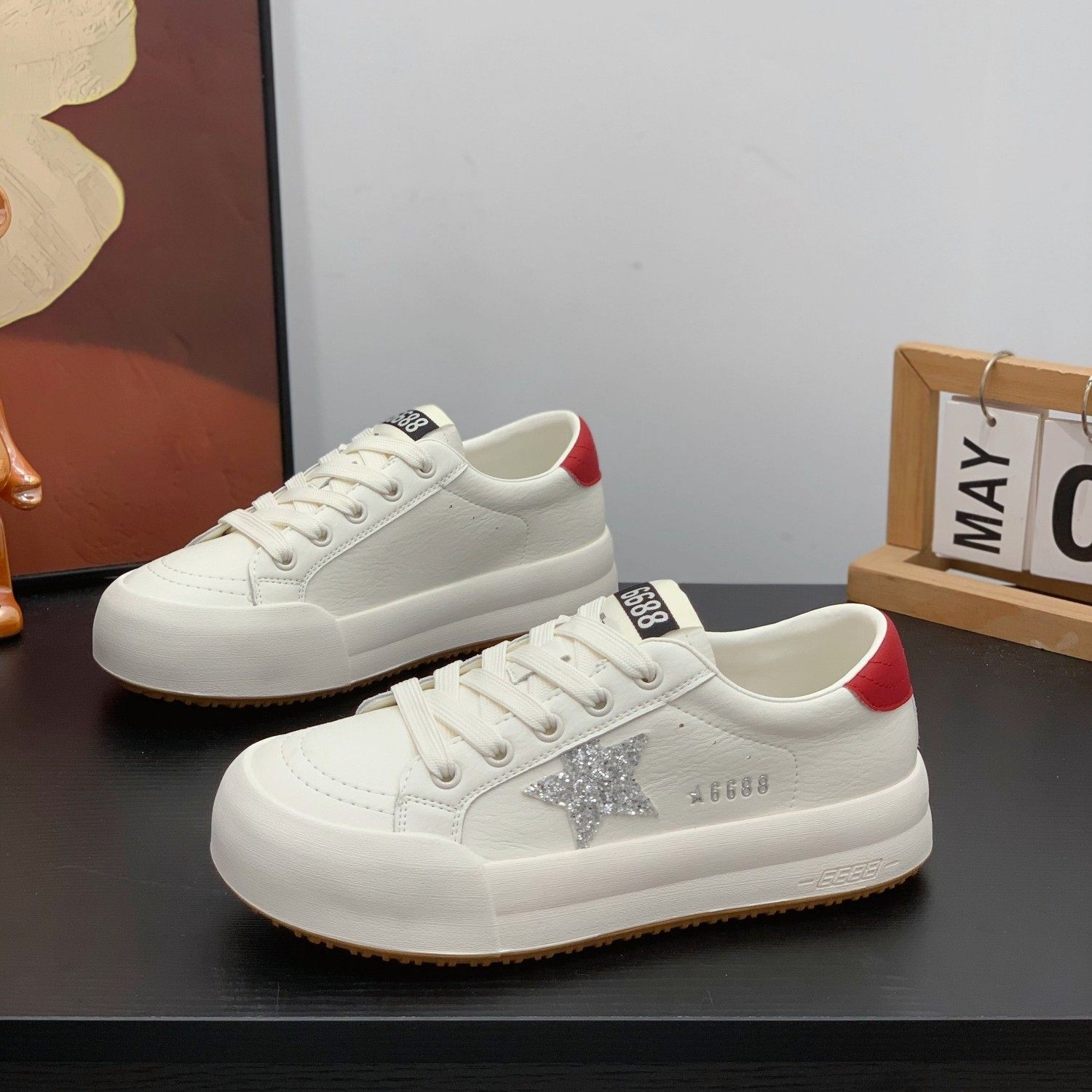 真皮小白鞋女ins潮2026新款春季爆款百搭平底星星鞋学生运动板鞋