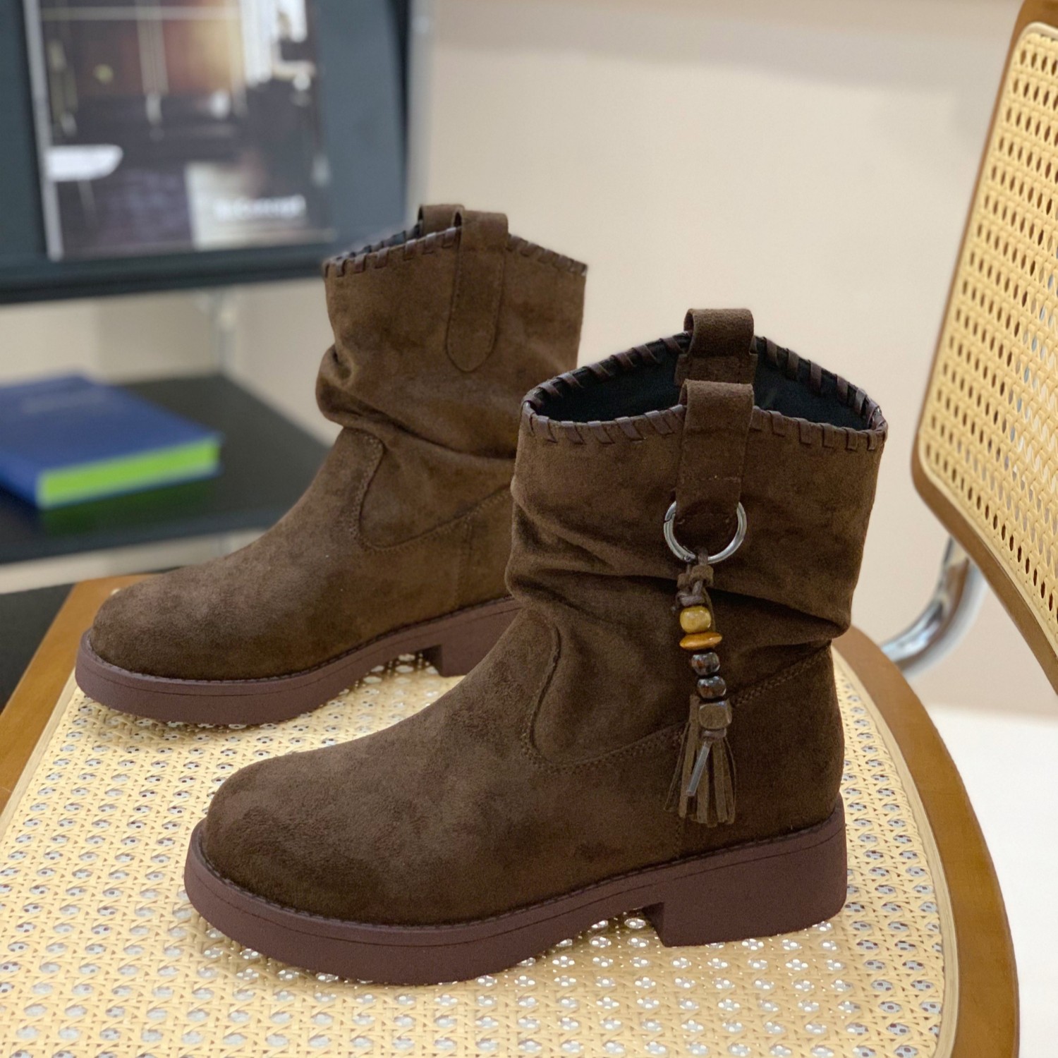 民族风串珠流苏高级圆头勃肯靴女2025冬季爆款绒面粗跟西部牛仔靴,女鞋,西部靴,淘宝优惠券,粉丝福利购,淘宝优惠卷