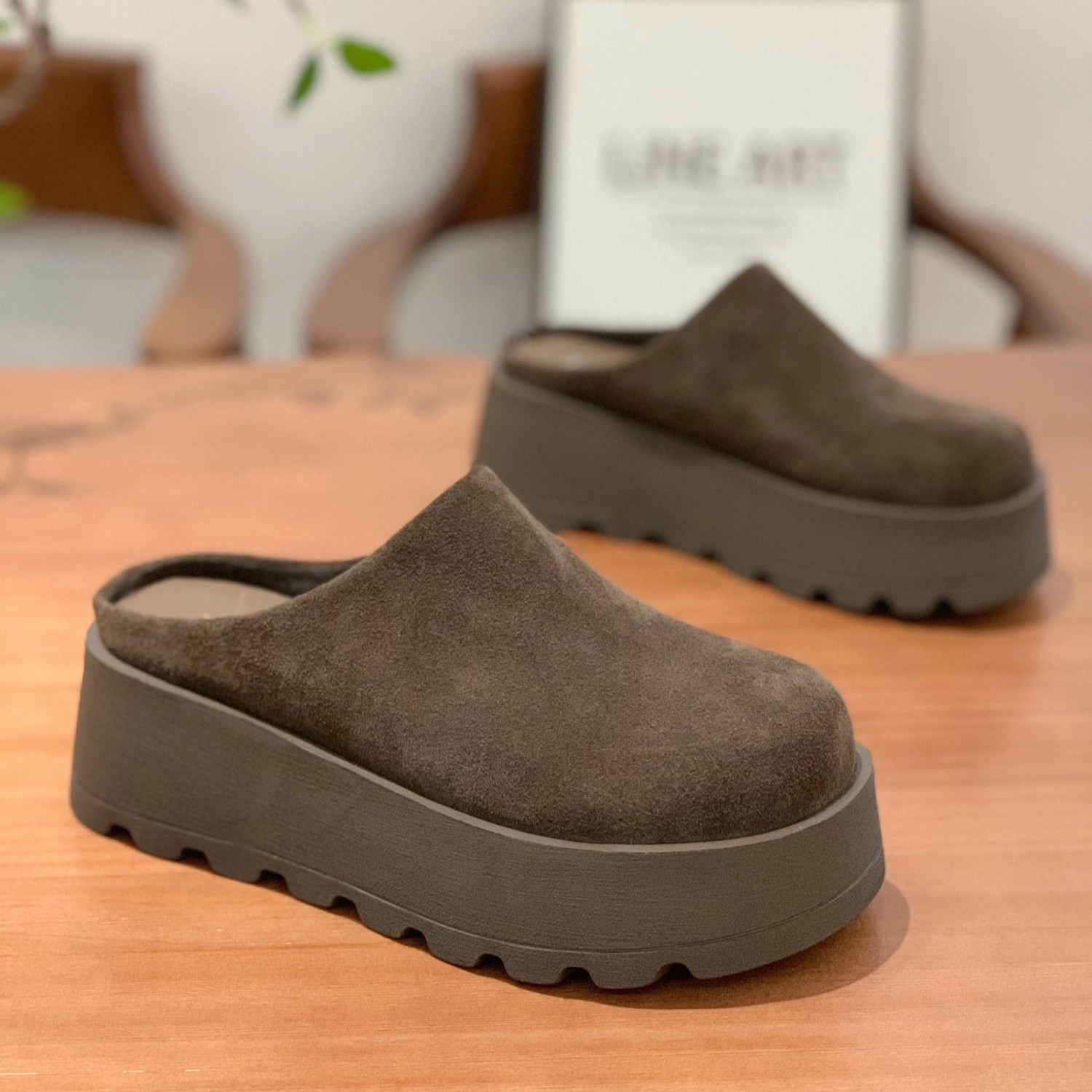 时尚复古包头半拖鞋女2025春秋新款绒面勃肯鞋厚底增高6CM懒人鞋