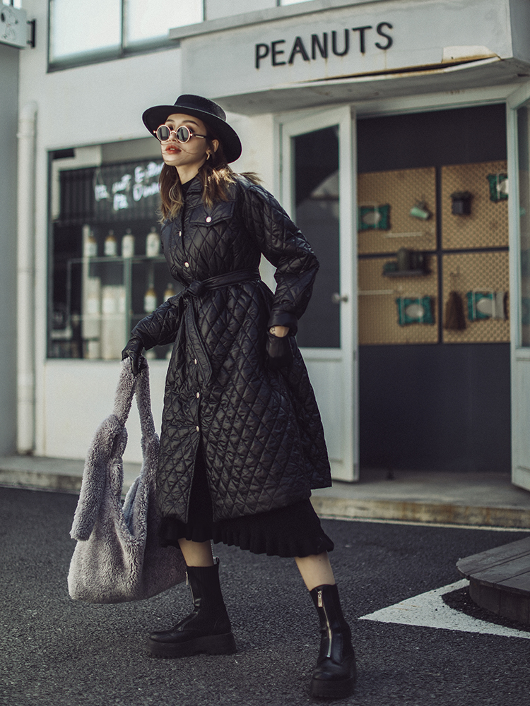 麦叙《黑月亮》气质菱格棉服外套