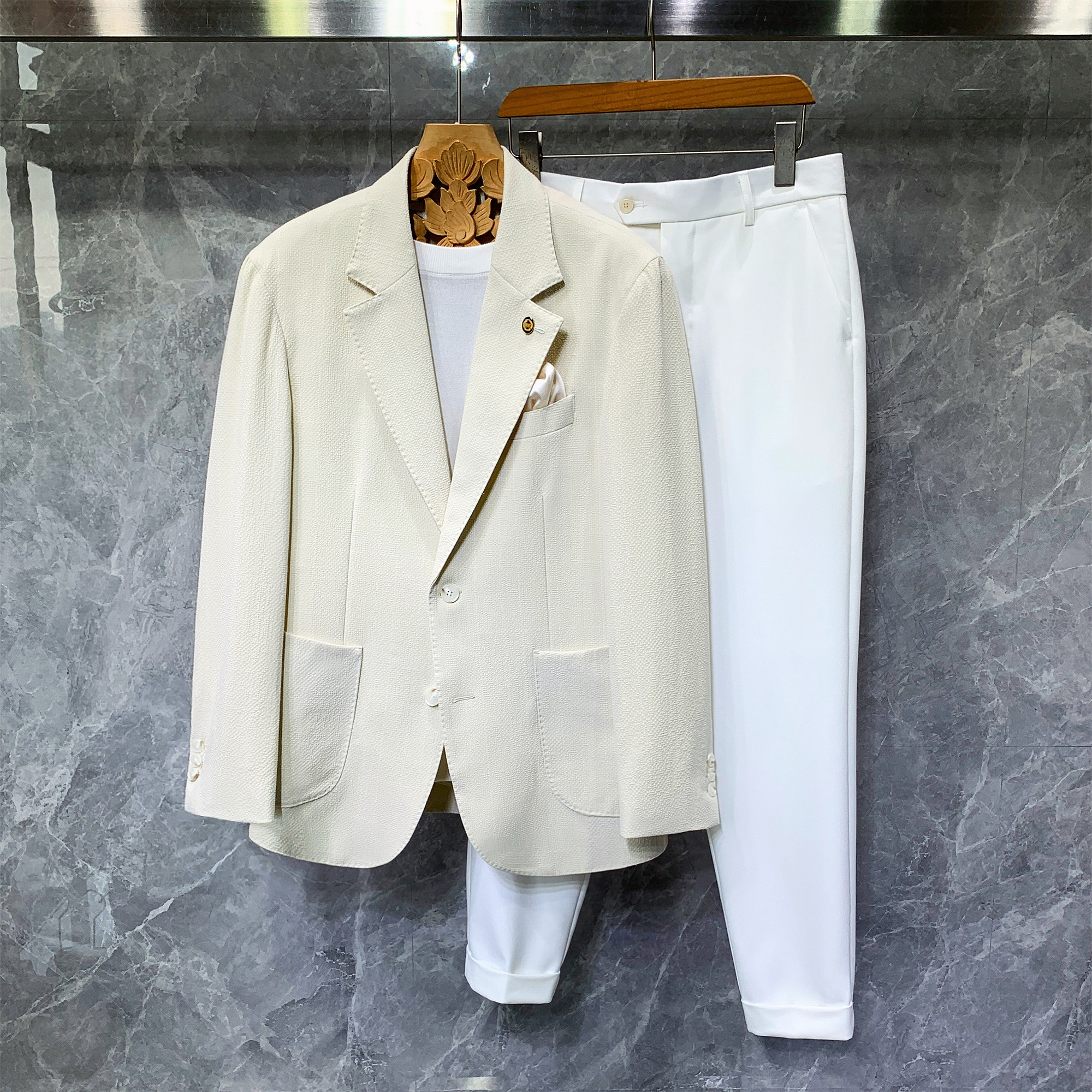 2025夏季新款高级感杏色西装男士韩版潮流休闲痞帅西服套装高端薄