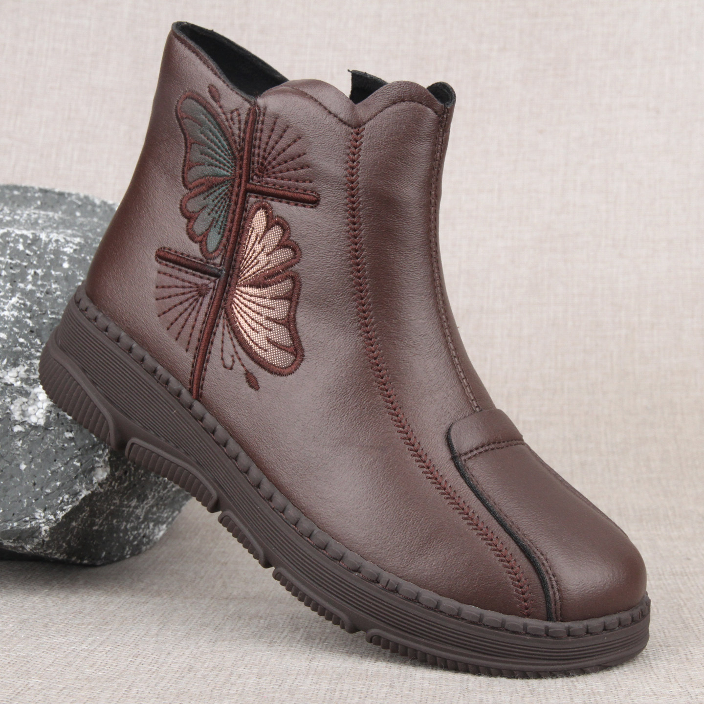 冬季薄绒二棉女士短靴老北京仿皮短筒靴子复古风中老年妈妈棉靴