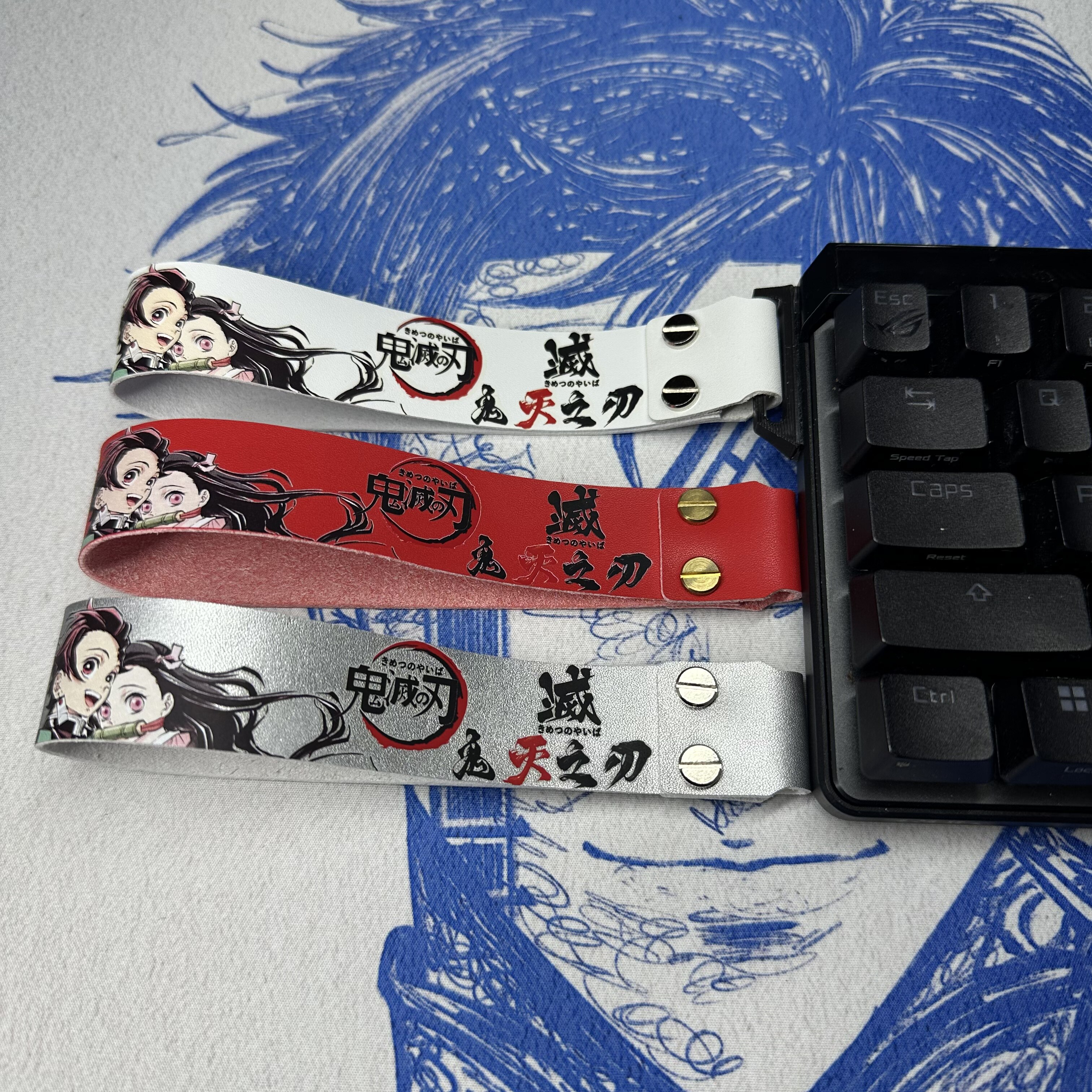 鬼灭之刃超纤皮质通用键盘飘带装饰客制化磁轴改装wootingmad装饰