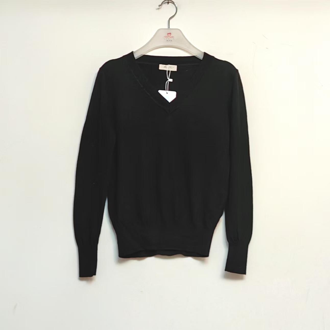 外贸精纺羊绒棉等混纺V领针织衫套头衫薄款羊毛衫女装黑色BSG 中