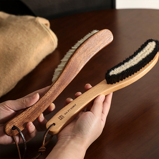 羊绒毛呢大衣刷子西服护理马鬃毛去静电木柄打理养护刷除毛专用刷