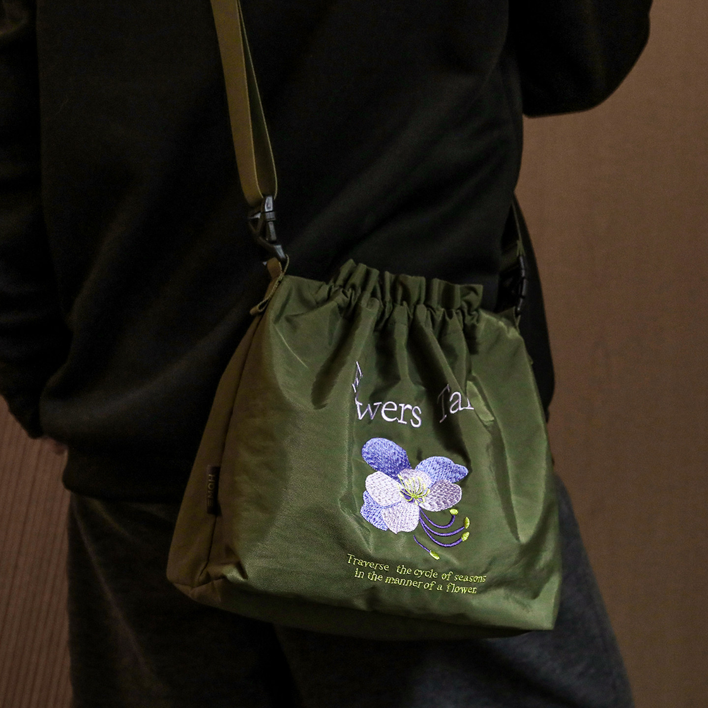 原创刺绣保温包饭盒袋大容量手拎便当包背带可斜跨上班带饭通勤用,收纳整理,饭盒袋,淘宝优惠券,粉丝福利购,淘宝优惠卷