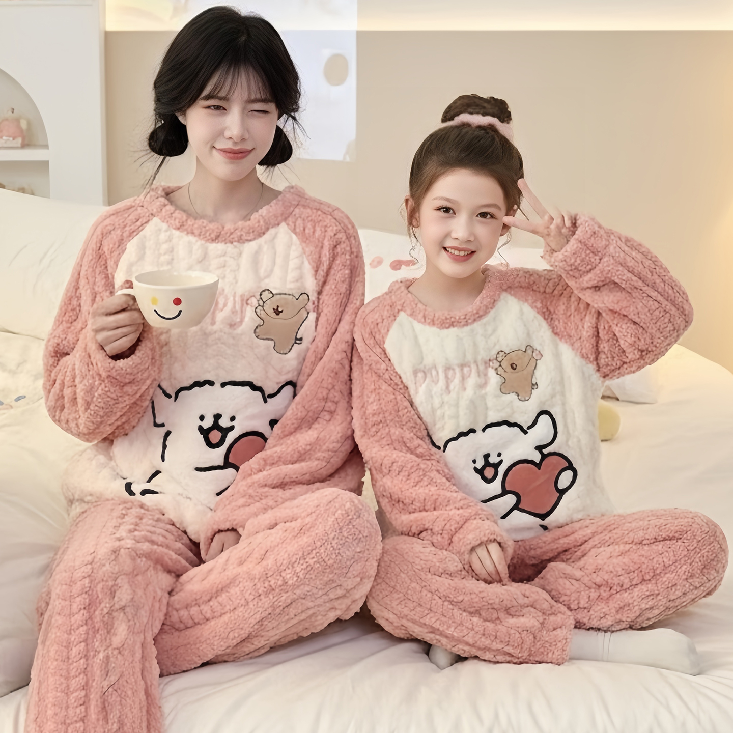 线条小狗母女睡衣亲子装冬季珊瑚绒加厚秋冬款女童宝宝家居服套装