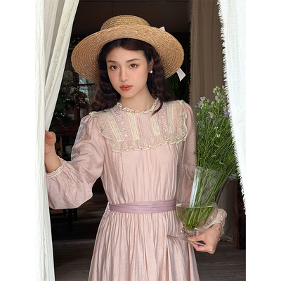 七与珍珠“月下的琴声”优雅淡粉色长款绑带刺绣古董娃娃感连衣裙