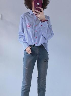 韩国进口Aurora春季新款弹力字母刺绣轻做旧灰蓝色修身直筒牛仔裤