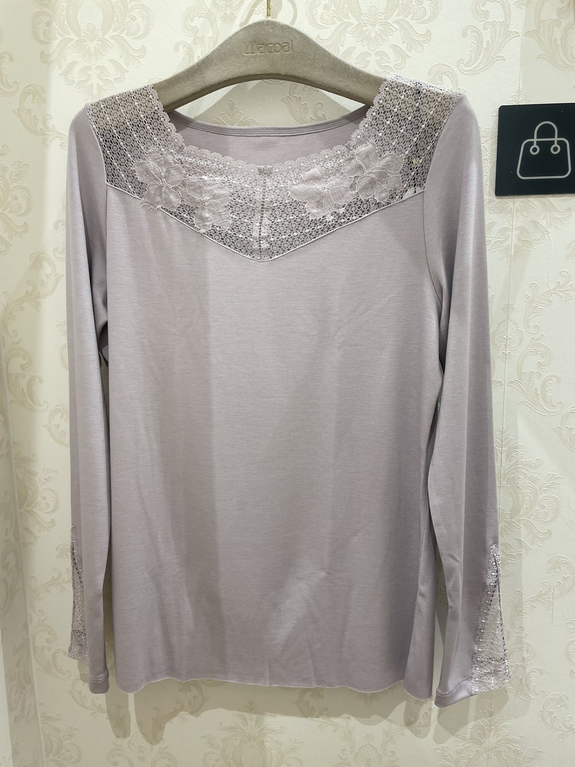 新品华歌尔 WV6222 钻石领长袖蕾丝边打底衣保暖抗菌女士上衣499