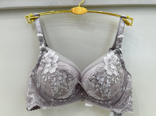 华歌尔 WB3014 3D提升聚拢圆润立体四分之三杯女士文胸吊牌价629