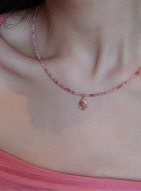 钛钢蔷薇少女粉色天然石串珠项链女温柔气质复古法式高级感锁骨链