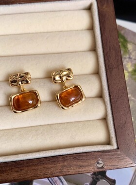 美拉德风方形琥珀石耳环女高级感复古港风耳钉独特设计耳饰品