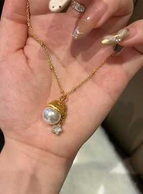 小红书同款复古拉丝圣诞帽星星珍珠项链高级感时尚精致百搭锁骨链