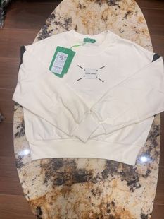 R R佛山店2025年秋季新款男女同款童装落肩休闲T恤上衣不可比喻