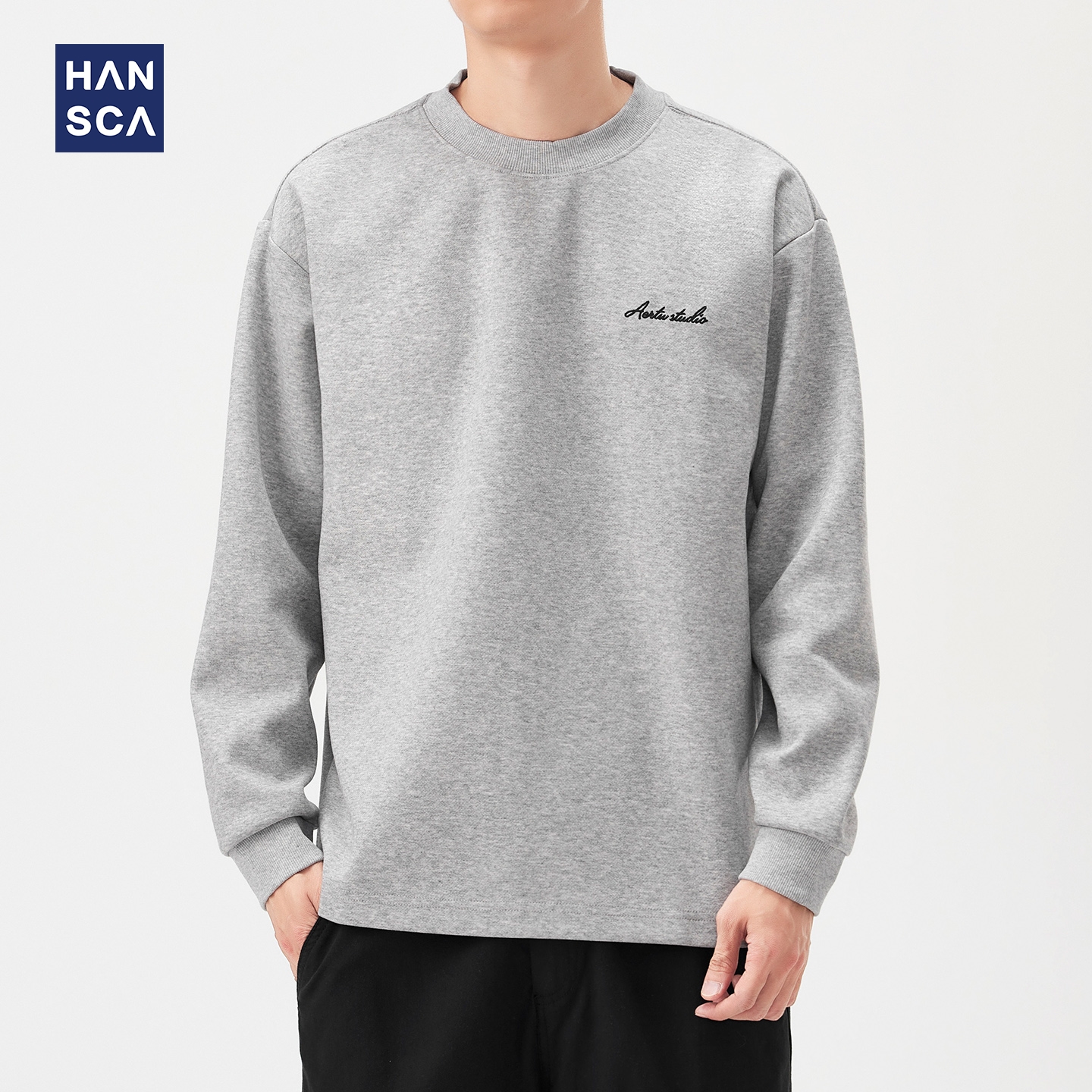 hansca秋季圆领宽松刺绣长袖t恤