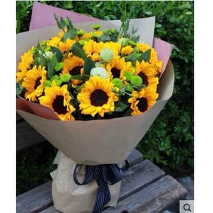 海盐县政府绮园商业街嘉凯城人民医院城北路鲜花店七夕节速递玫瑰