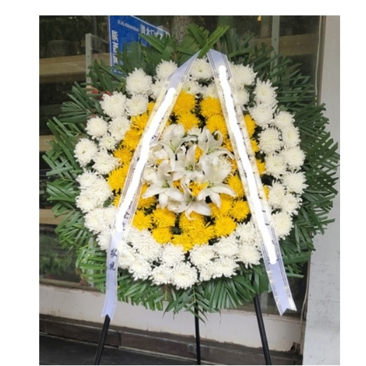 营口站前区万达广场盼盼路北大商新玛特鲜花店配送白事花圈菊花清