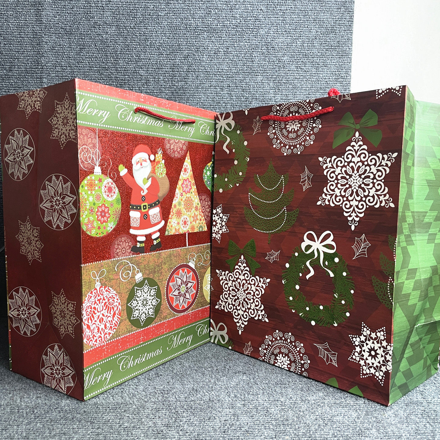 Gift bag圣诞节礼品袋子手提袋红色底袋纸袋收纳袋圣诞节饰品10