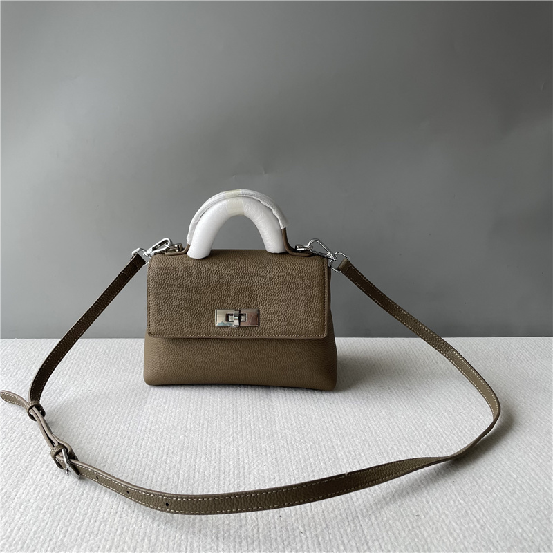 2025新款时尚百搭单肩斜挎包