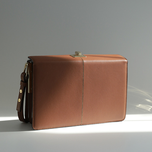 双十一特价清仓捡漏 现货  KK家 新款斜挎单肩牛皮方糖包