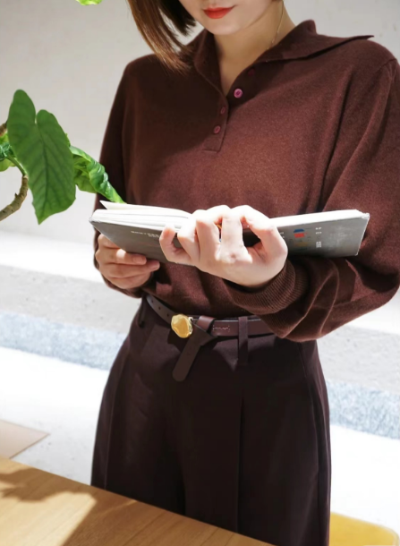 秋冬新款翻领针织衫简约毛衣套衫