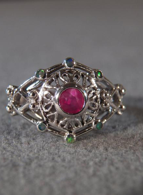 古着维多利亚风镶嵌红宝石戒指