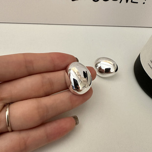 法国【设计师】CARLINE重工款椭圆纯银耳钉ins穿搭时尚简约光面