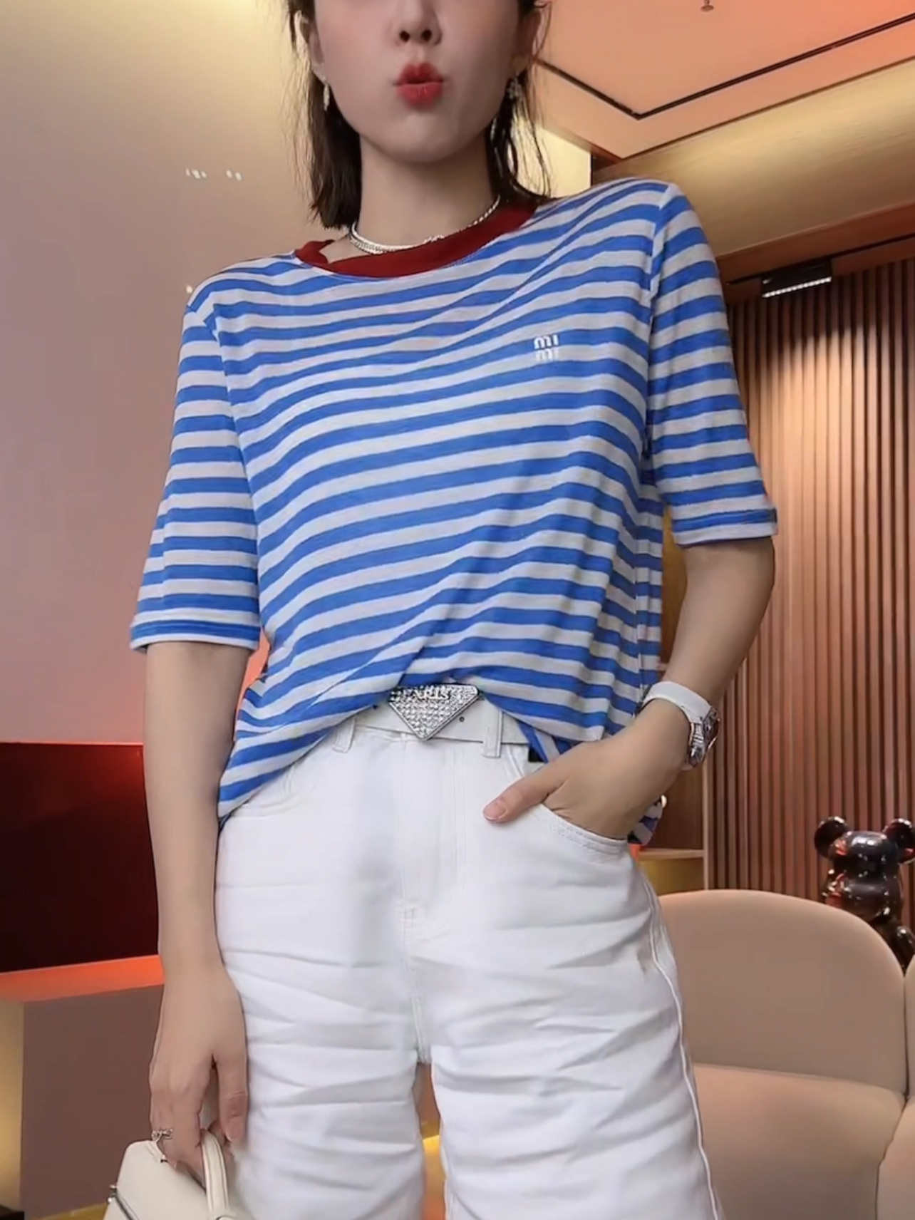 ��ɫ M ŷ��2023�ļ��¿�Բ����ɰٴ�ײɫ���ƶ���T��Ů��Ƹд�������