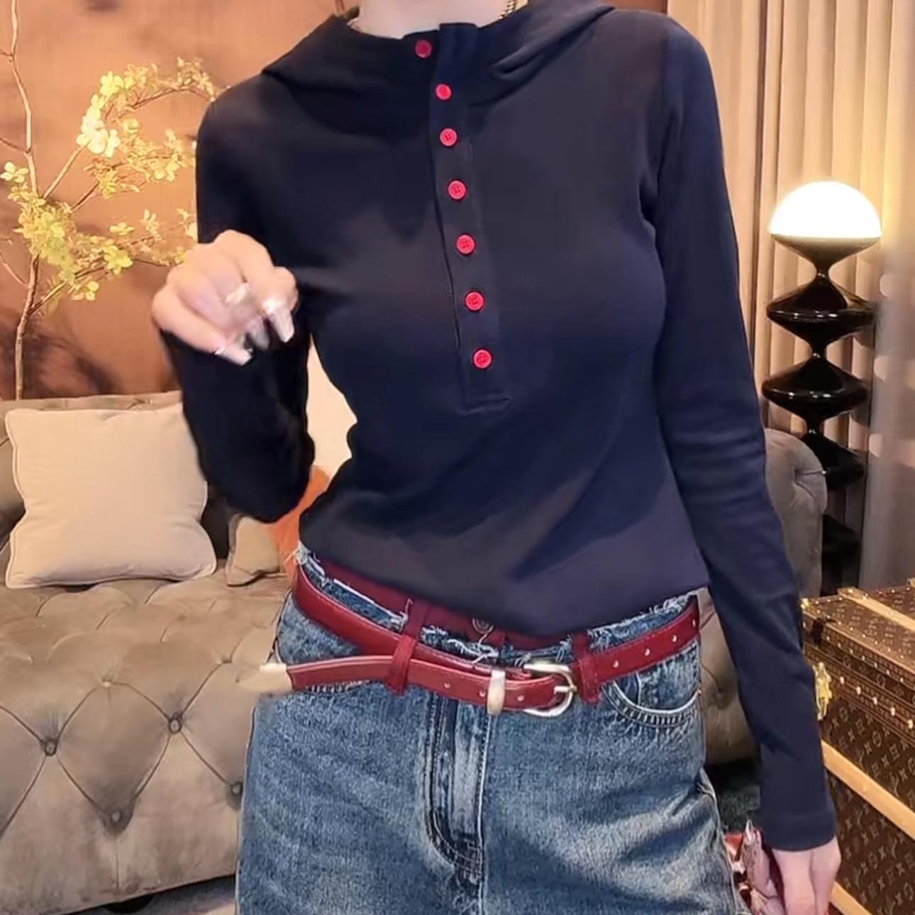 2025早秋新款设计感半开扣连帽长袖打底衫女时尚休闲百搭显瘦T恤