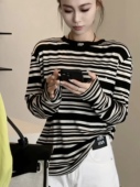 T恤女2026秋季 新款 时尚 欧货条纹长袖 洋气圆领字母印花大码 上衣潮
