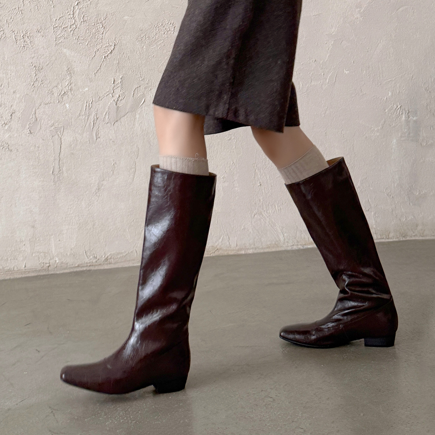 2.5cm真皮方头高筒直筒靴女