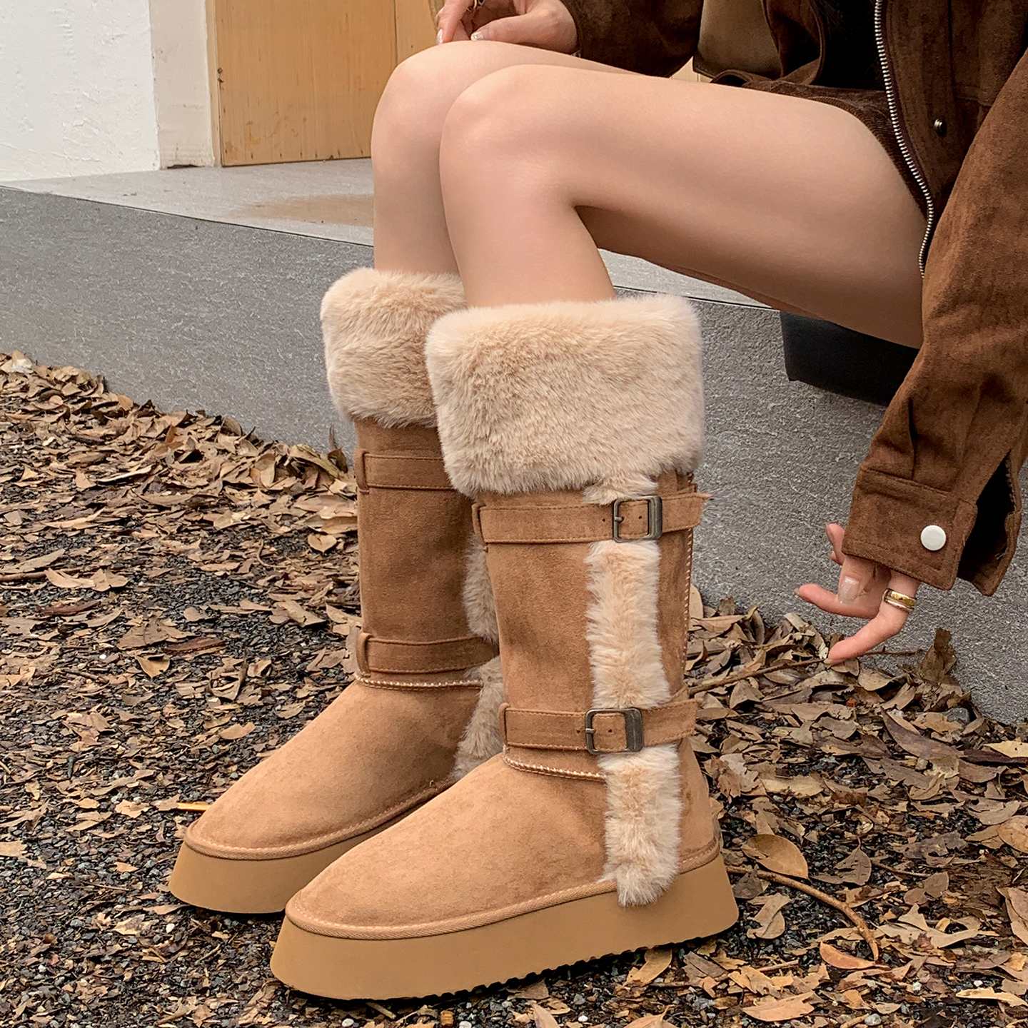 2025年冬季新款冬季中长筒雪地靴