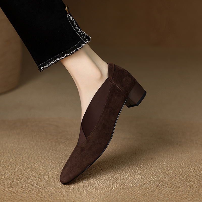 法式气质方头粗跟深口单鞋女2025春季新款拼接弹力磨砂复古小皮鞋