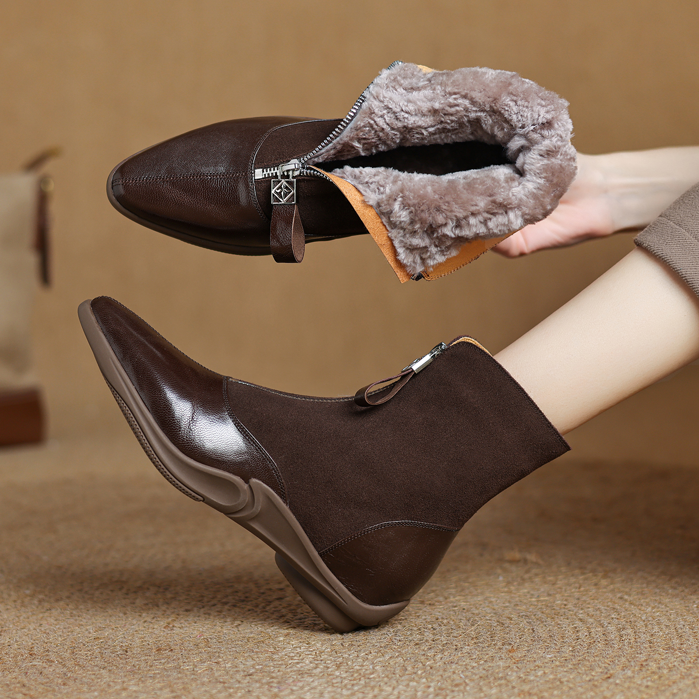 运动软底羊毛雪地靴尖头时装靴