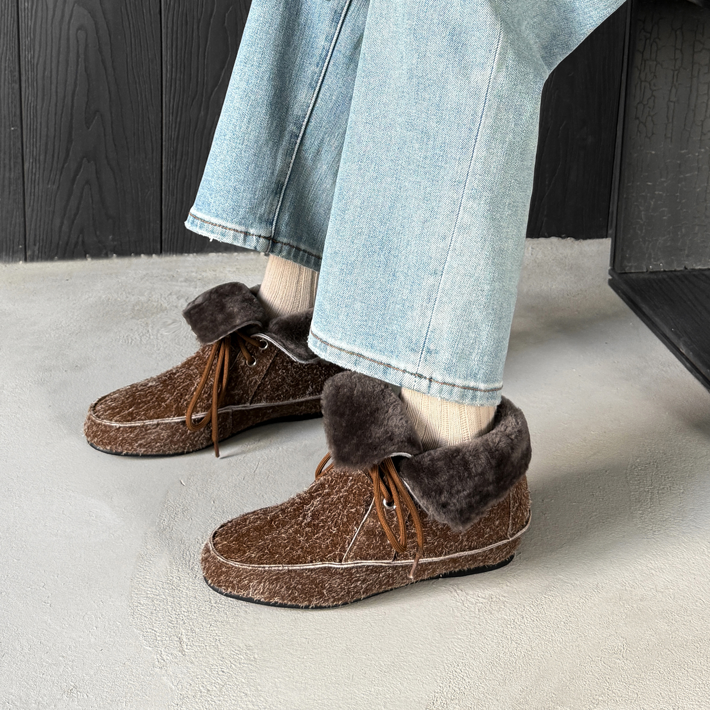 系带保暖棉鞋羊皮毛一体雪地靴