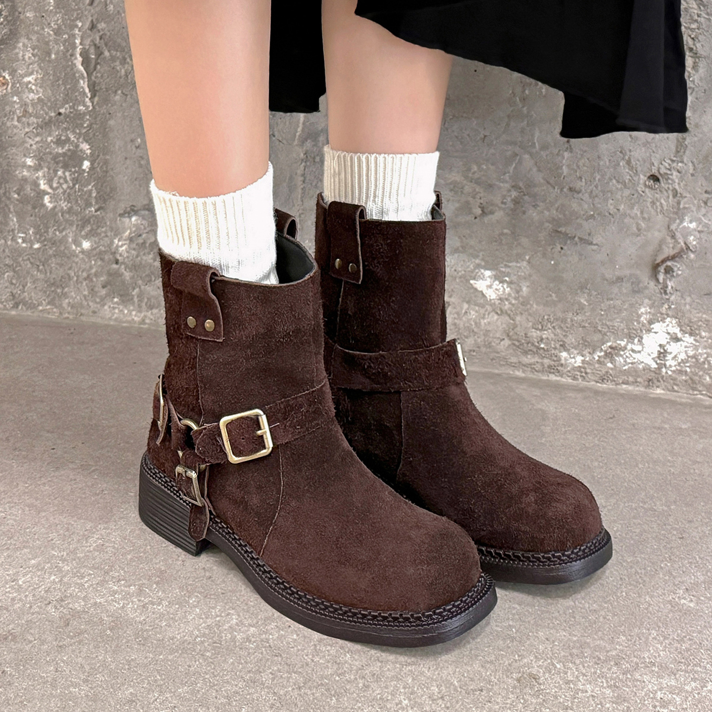 小众扣带磨砂真皮百搭机车马丁靴