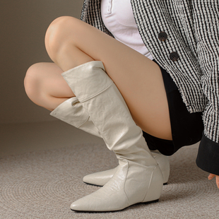 英伦街头日常出行舒适百搭褶皱尖头时装 简约休闲长筒靴 靴2025新款