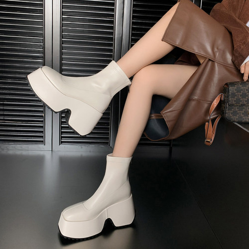 小个子女厚底真皮日常通勤时装靴